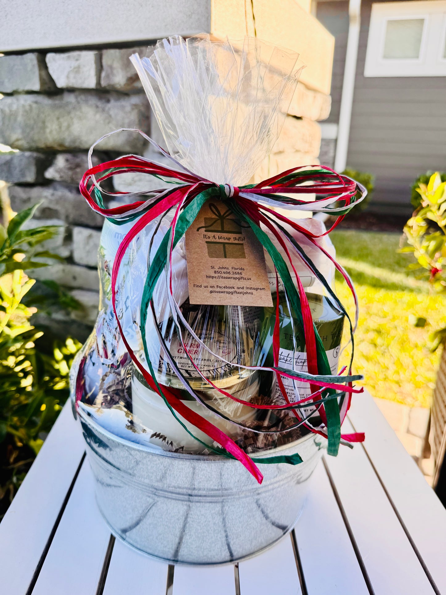 Holiday Full Size Basket