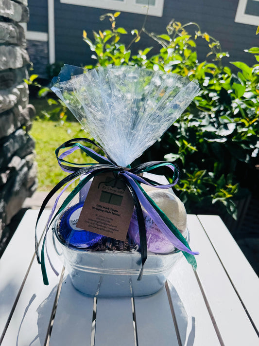 Rest and Relax Mini Basket